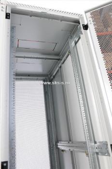 Шкаф серверный напольный 42U (800 x 1000) дверь перфорированная, задние двойные перфорированные